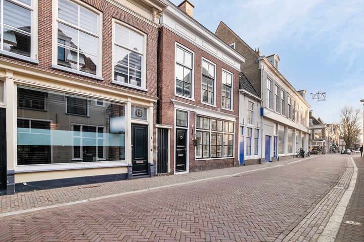 Bekijk foto 3 van St. Jacobstraat 15