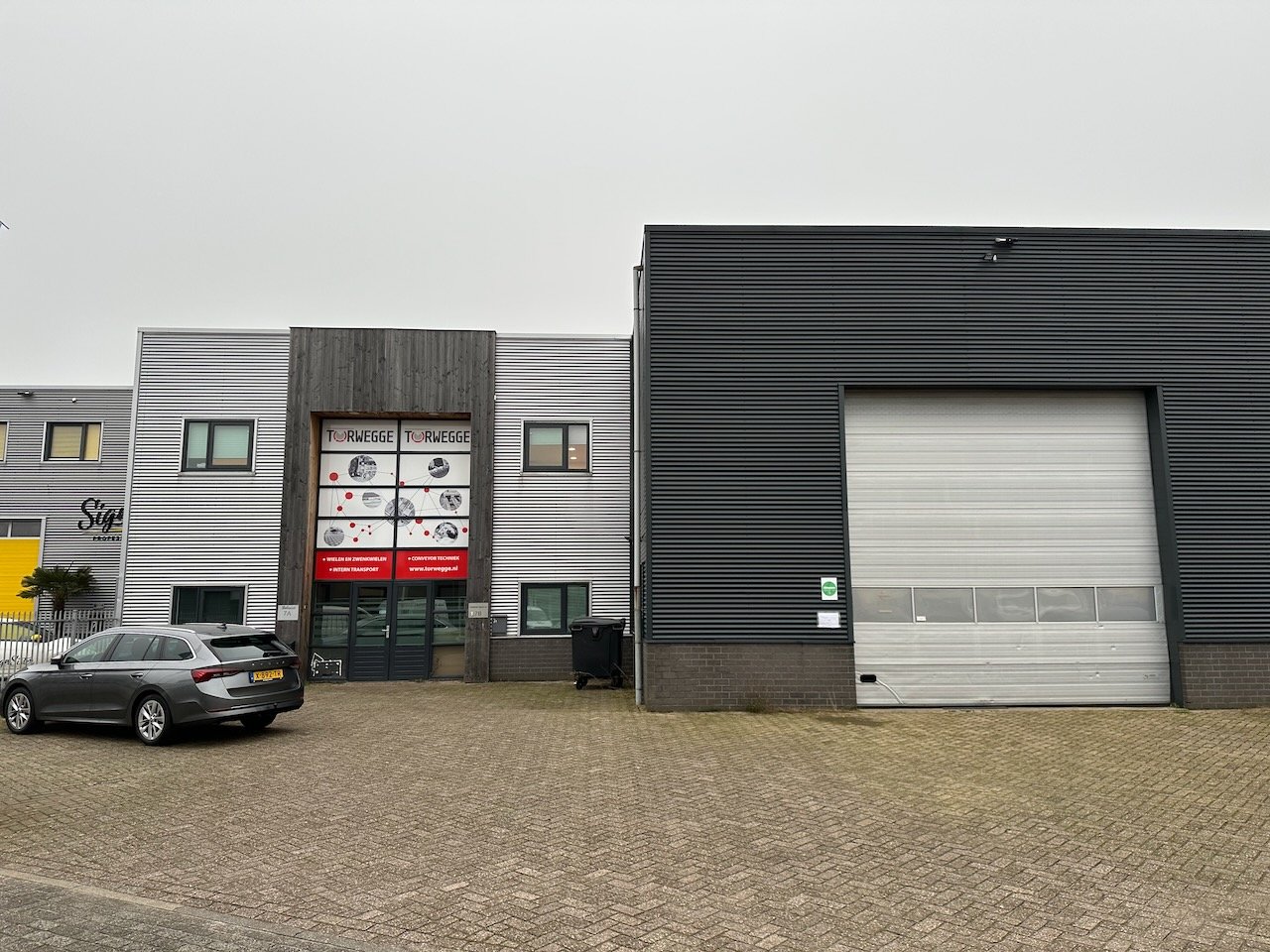 View photo 1 of Tinus van der Sijdestraat 7-a