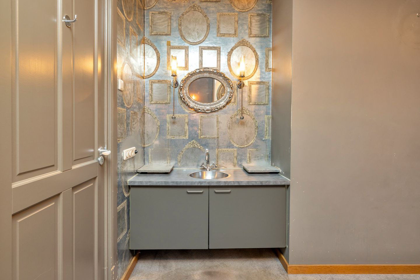 Photo 29 of Mecklenburgstraat 19