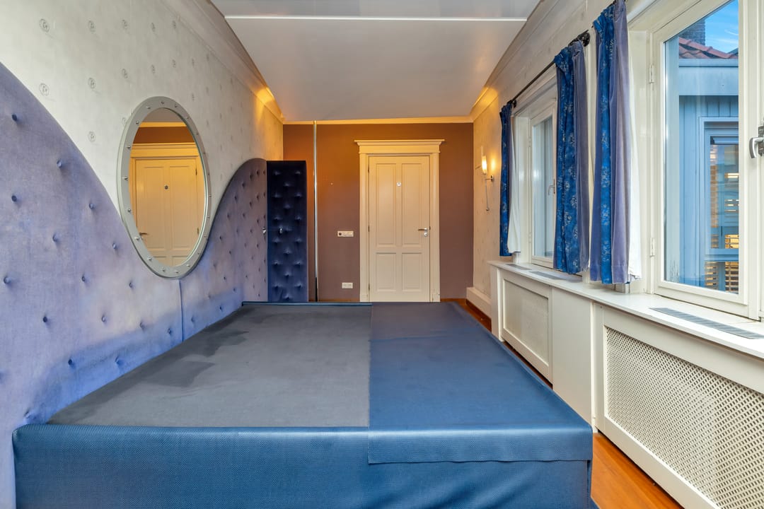 Photo 32 of Mecklenburgstraat 19