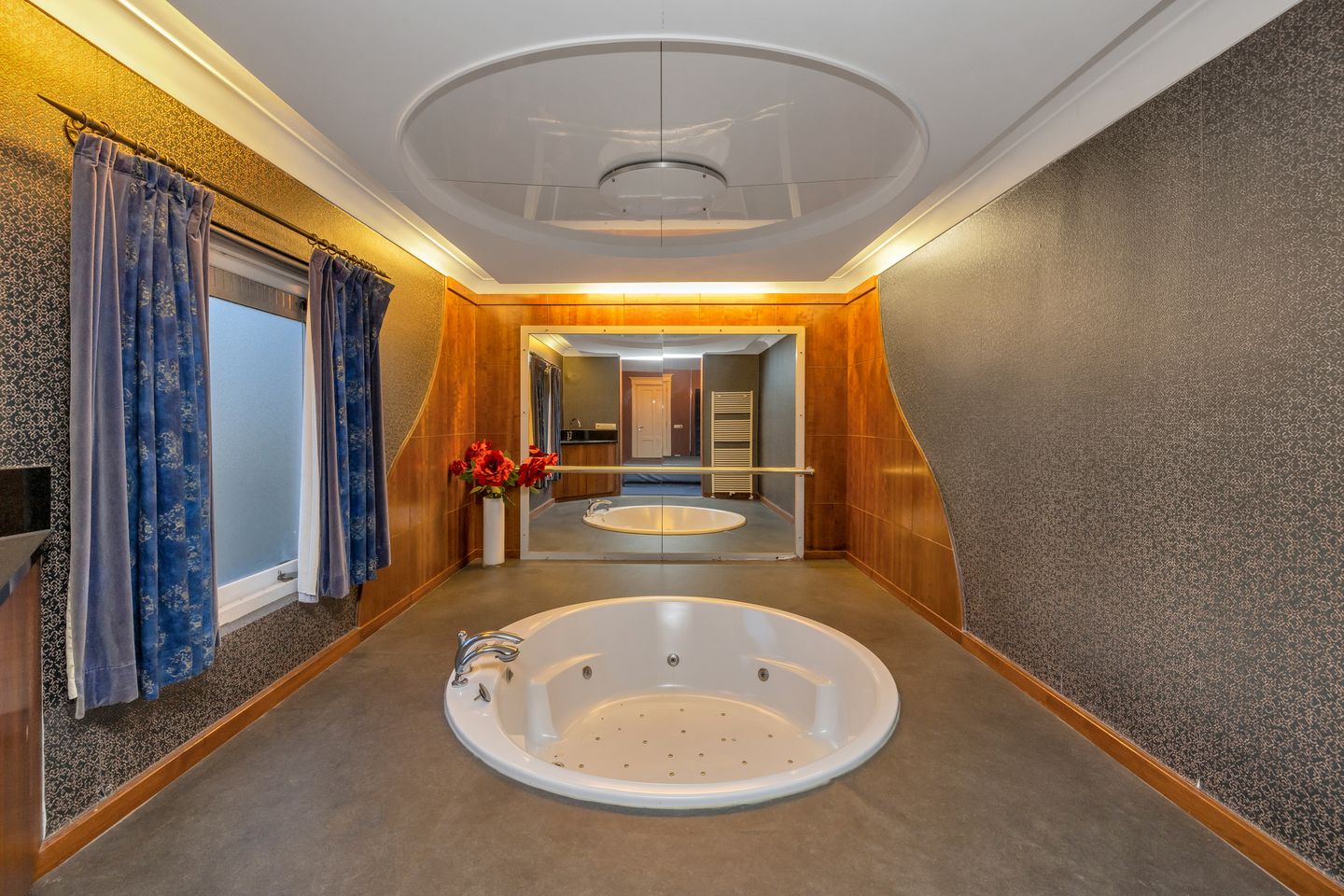 Photo 35 of Mecklenburgstraat 19