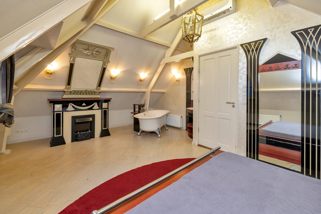 Photo 43 of Mecklenburgstraat 19