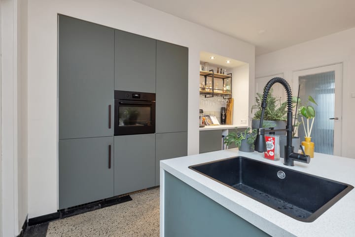 Foto 11 van Vlokhovenseweg 57