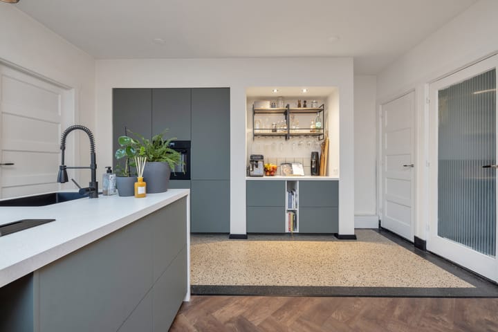 Foto 12 van Vlokhovenseweg 57