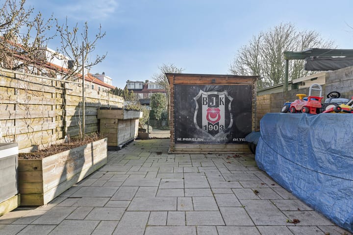 Foto 28 van Cort van der Lindenkade 30