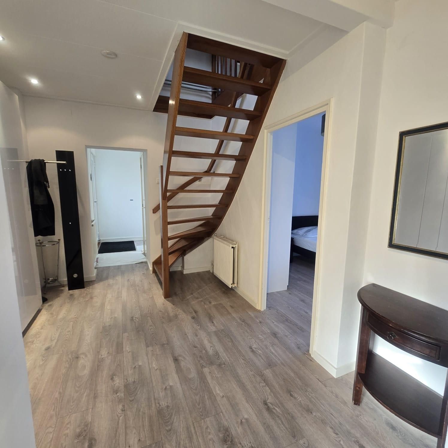 Photo 6 of Prins Hendrikstraat 1-B