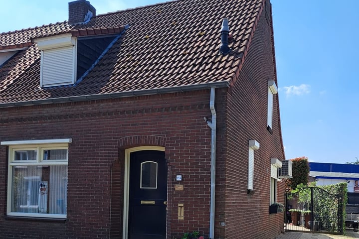 Bekijk foto 1 van Berkelstraat 24