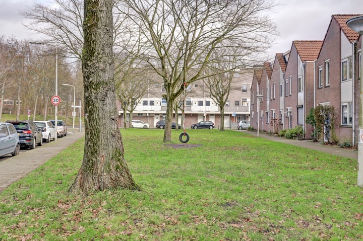 Foto 31 van Claude Debussystraat 9