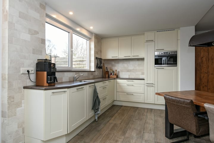 Foto 12 van Heierveldlaan 11