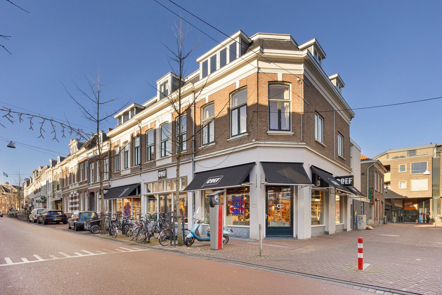 Bekijk foto 2 van van Welderenstraat 80