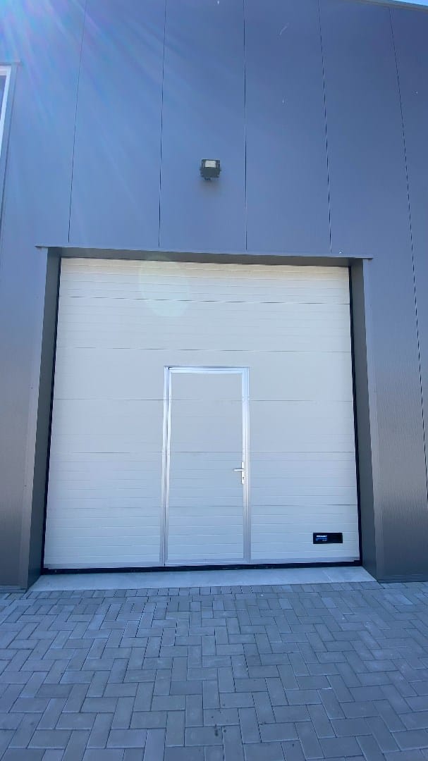 Bekijk foto 3 van Industrieweg 6