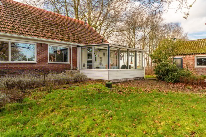 Foto 16 van J. Buiskoolweg 4