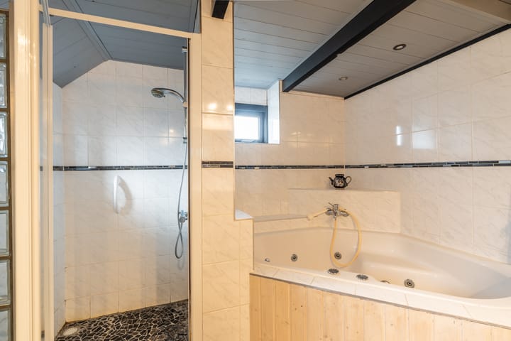 Foto 43 van J. Buiskoolweg 4