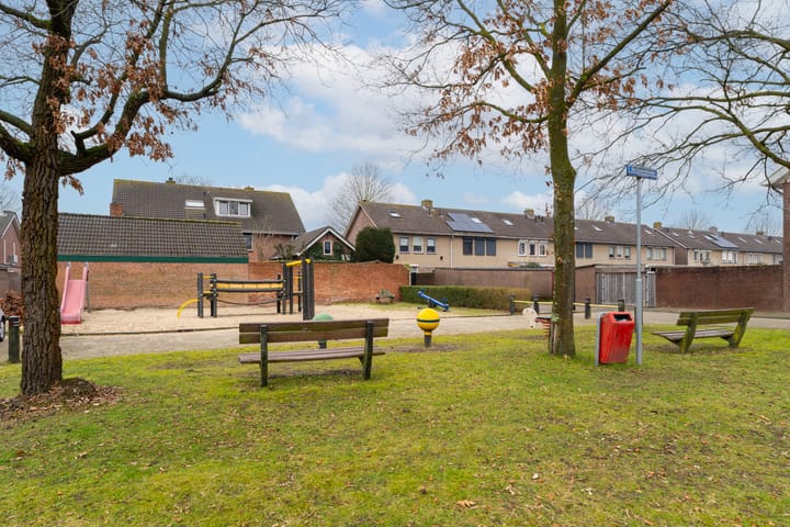 Foto 7 van van Goghstraat 22