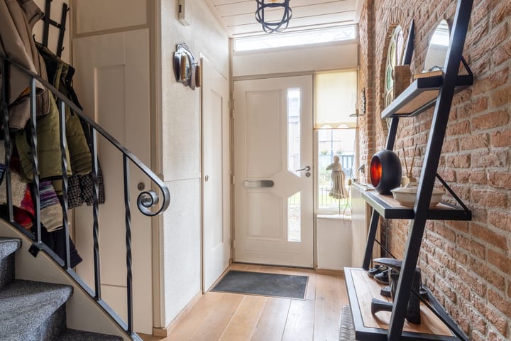 Foto 9 van van Goghstraat 22