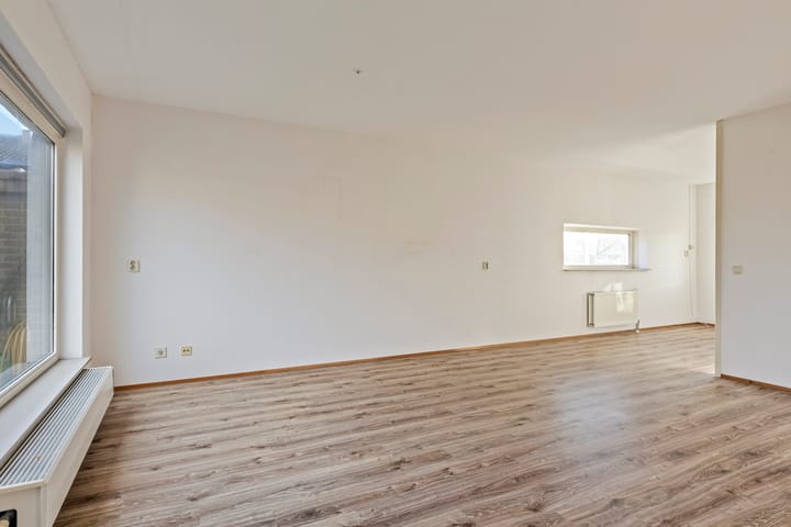 Foto 13 van Roosduinen 25