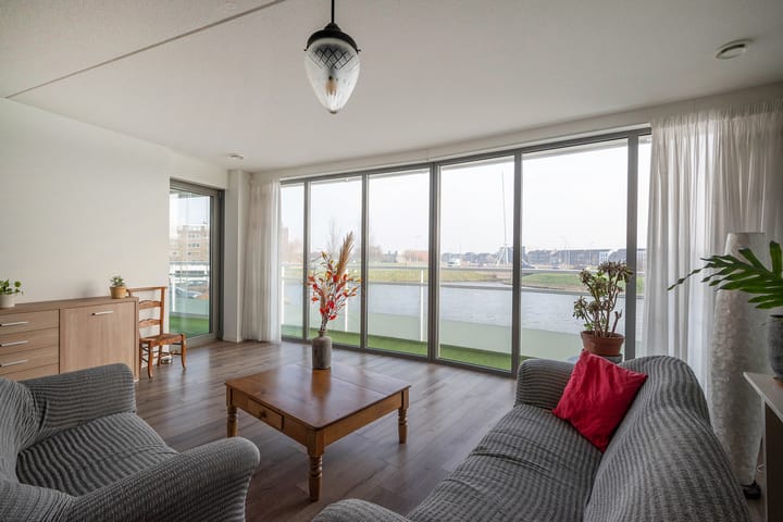 Foto 7 van Hof van Pampus 1