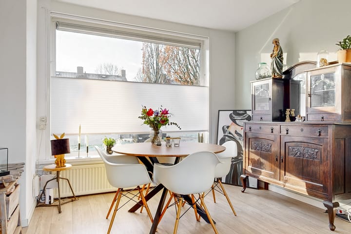 Photo 5 of Van Limburg Stirumstraat 20