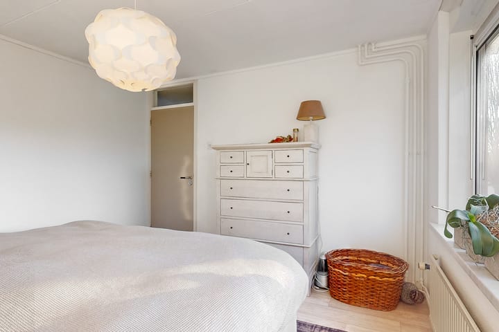 Photo 11 of Van Limburg Stirumstraat 20