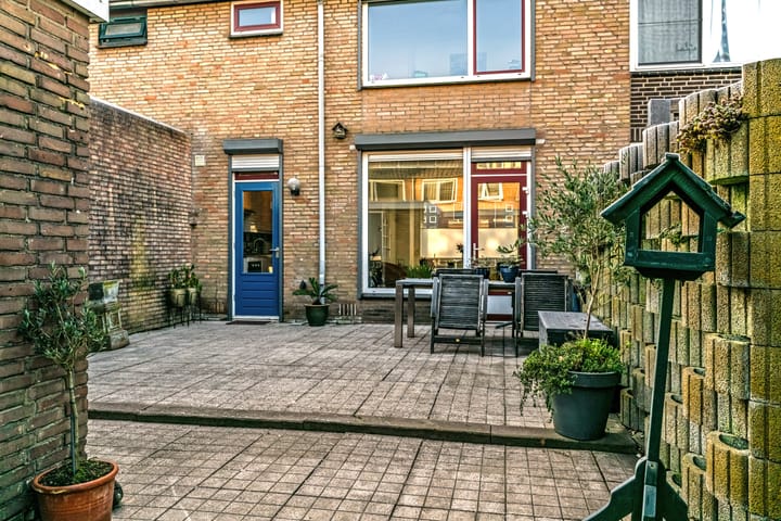 Photo 19 of Van Limburg Stirumstraat 20