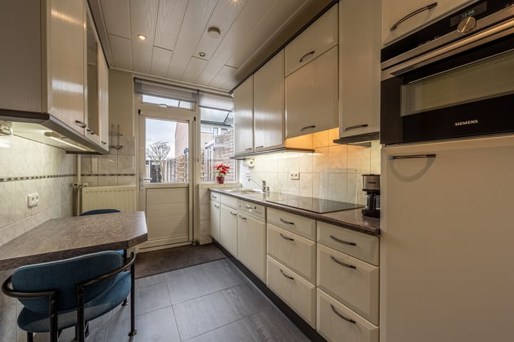 Photo 9 of Lokkenstraat 10