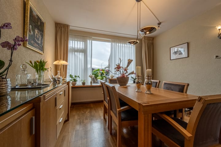 Photo 15 of Lokkenstraat 10