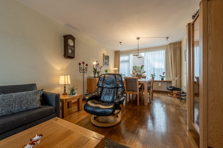 Photo 18 of Lokkenstraat 10