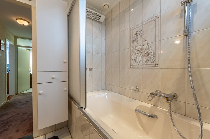 Photo 23 of Lokkenstraat 10