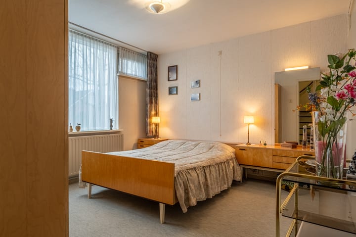 Photo 24 of Lokkenstraat 10