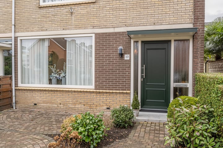 Photo 41 of Lokkenstraat 10