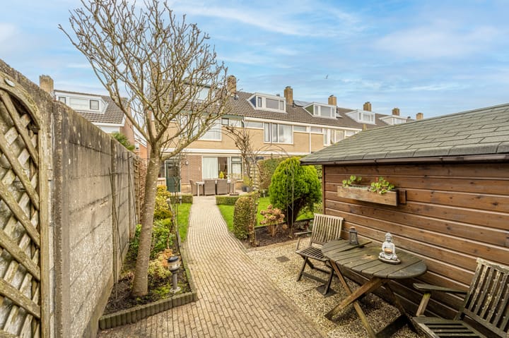 Photo 43 of Lokkenstraat 10