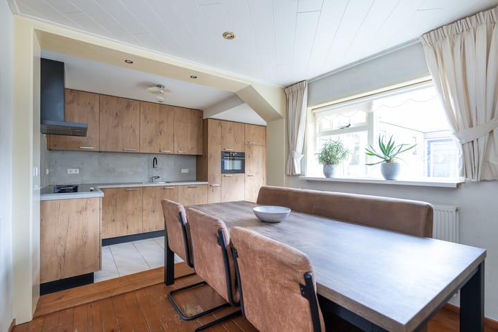 Foto 9 van de Ruijterstraat 2