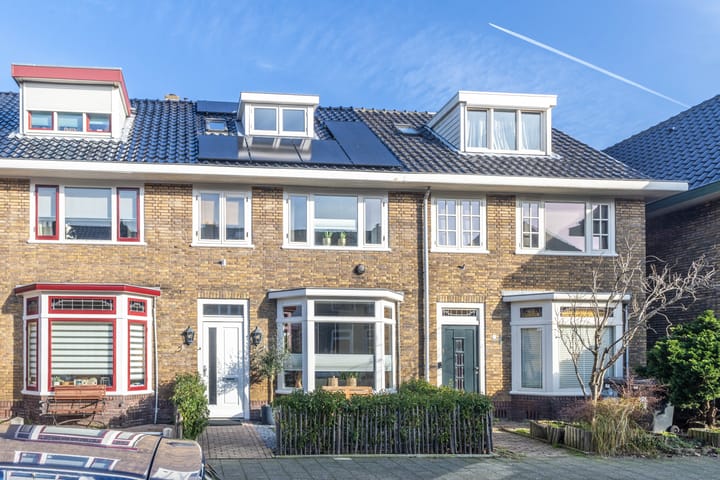 Foto 1 van Strick van Linschotenstraat 3