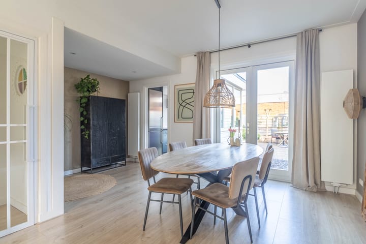 Foto 5 van Strick van Linschotenstraat 3