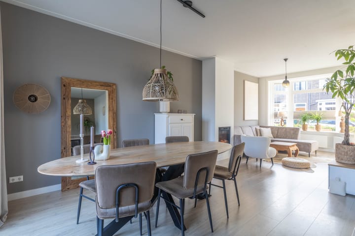 Foto 9 van Strick van Linschotenstraat 3