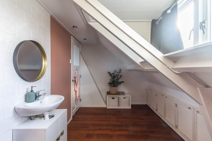 Foto 30 van Strick van Linschotenstraat 3