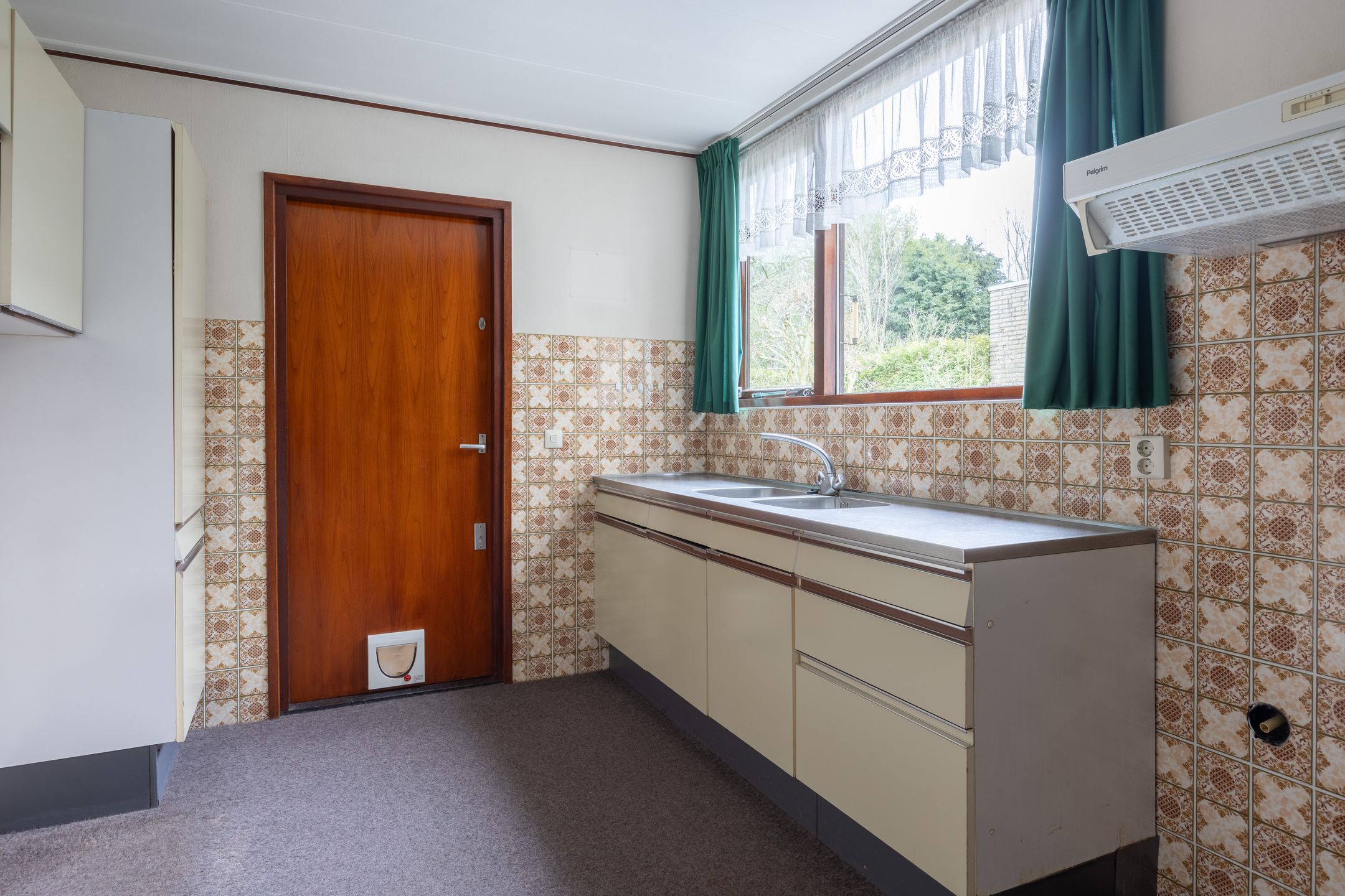 Photo 15 of Theo van Loonstraat 7