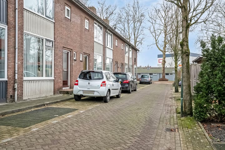 Foto 8 van Margrietweg 6