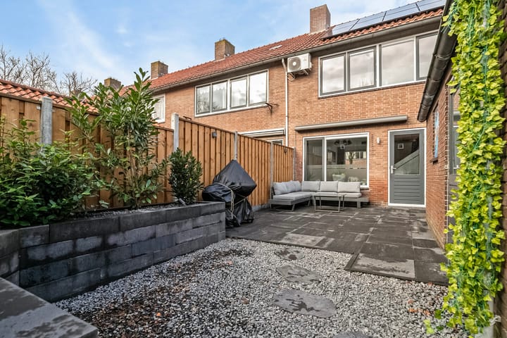 Foto 33 van Margrietweg 6