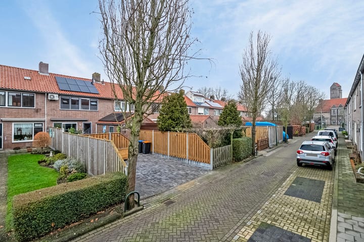 Foto 36 van Margrietweg 6