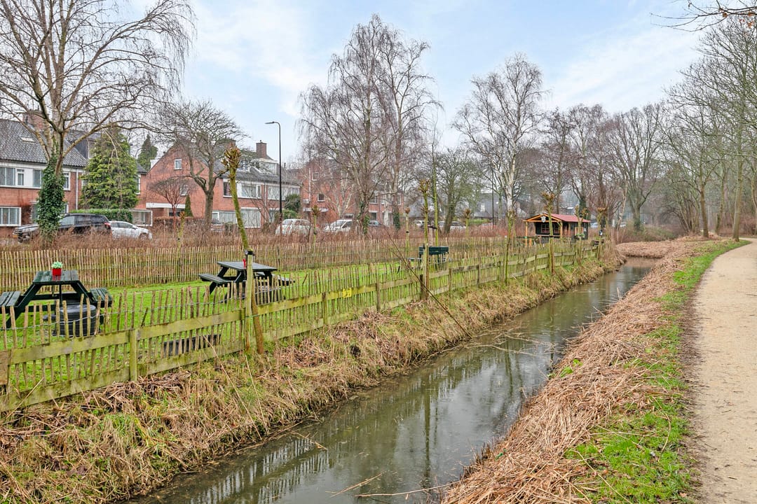 Foto 28 van John F. Kennedylaan 57