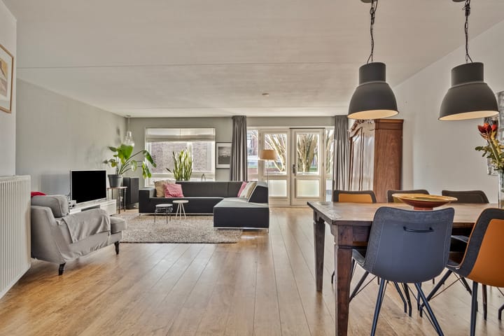 Foto 11 van Bilderdijkstraat 2-9