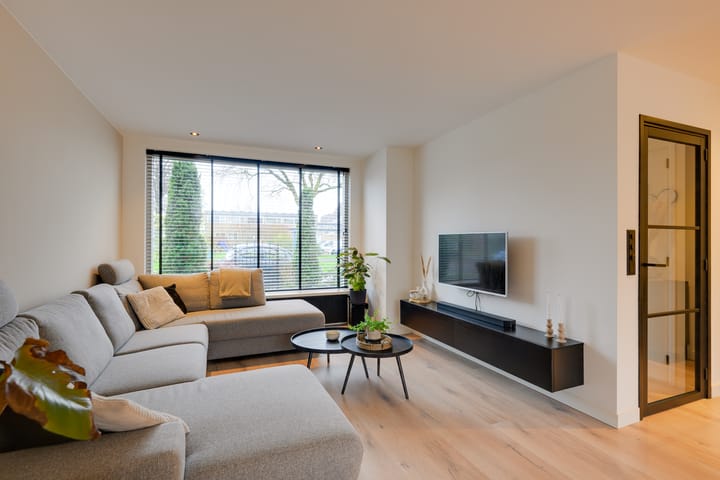 Foto 2 van Agnes van Wendelnessestraat 3