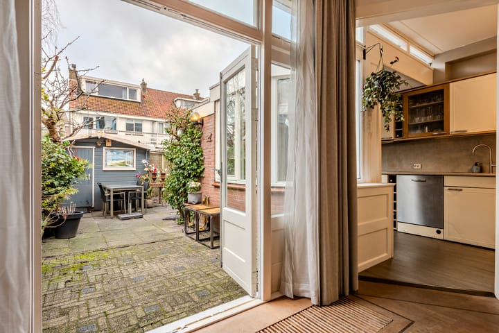 Foto 10 van Corfstraat 10