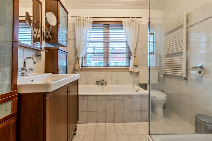 Foto 29 van Corfstraat 10