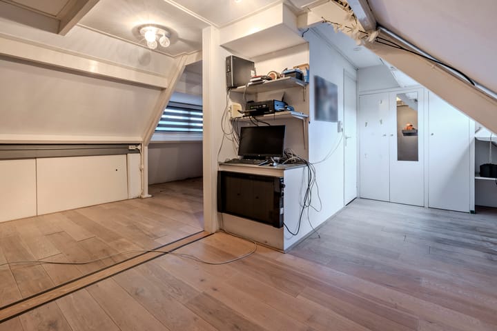 Foto 42 van Corfstraat 10