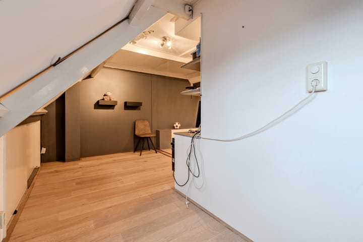 Foto 43 van Corfstraat 10