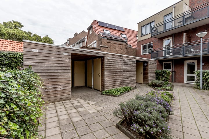 Foto 16 van De Gouden Leeuw 20-B