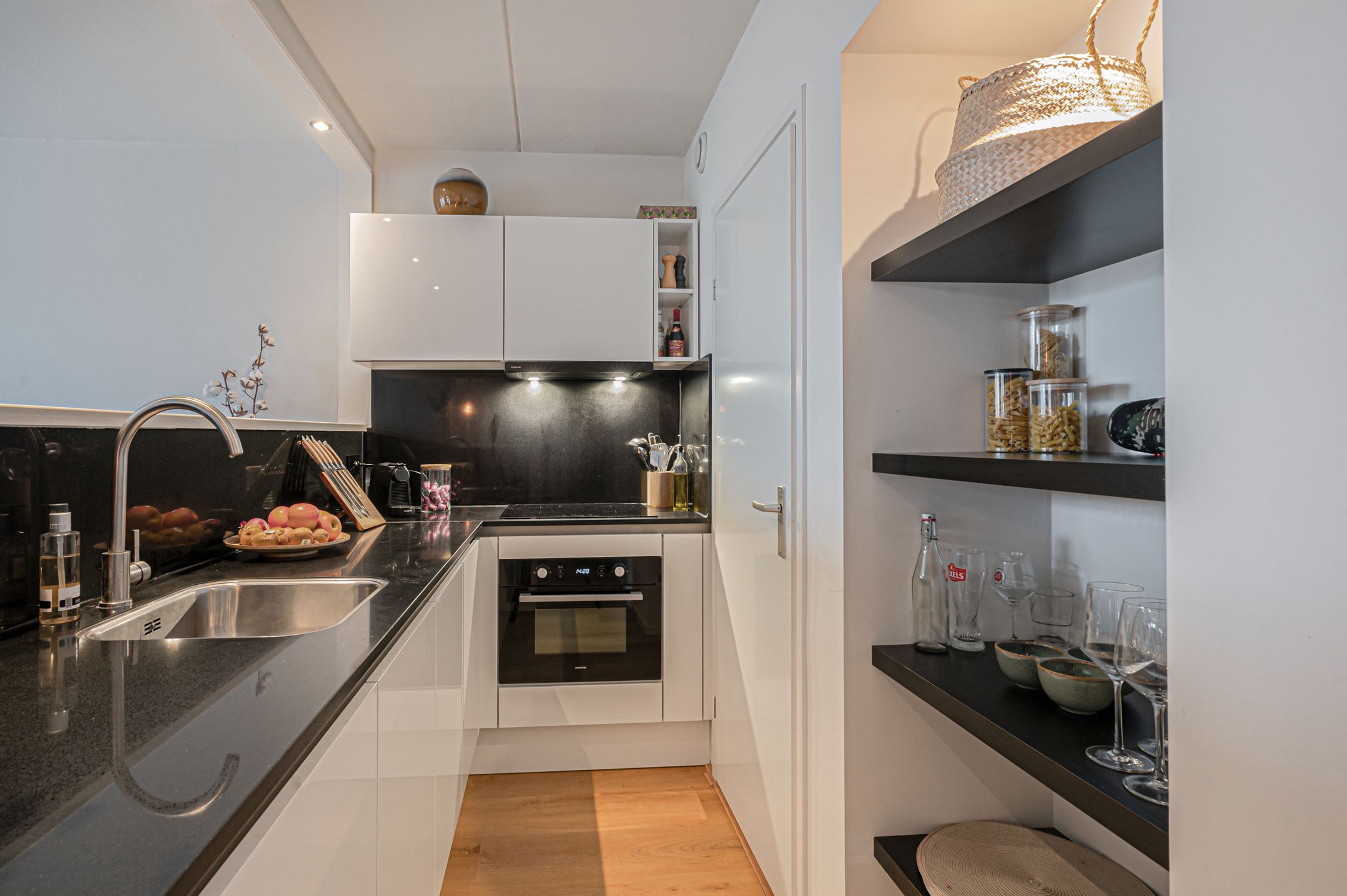 Photo 18 of Petrus Campersingel 31-10