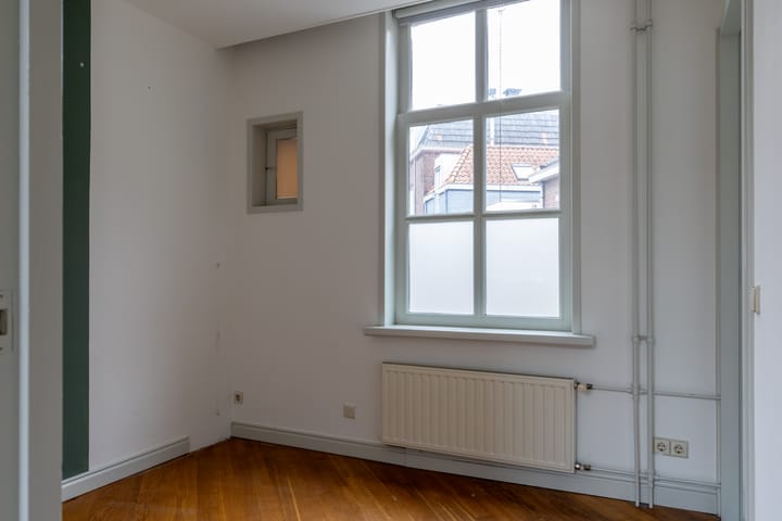 Foto 9 van Clarissenstraat 12-A